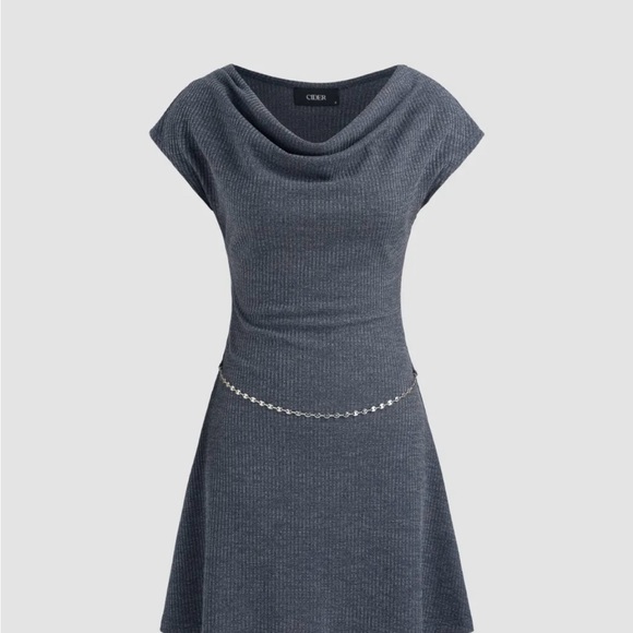 Dress - Picture 1 of 3